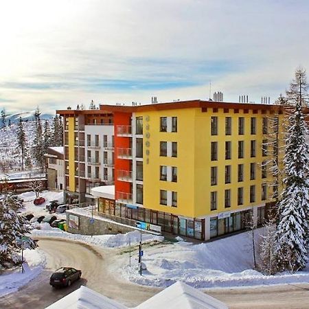 Apartment With Mountain View In Hotel Crocus, Štrbské Pleso 외부 사진